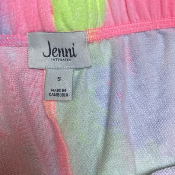 Printed Short NEW!​ - Picture 4 of 5